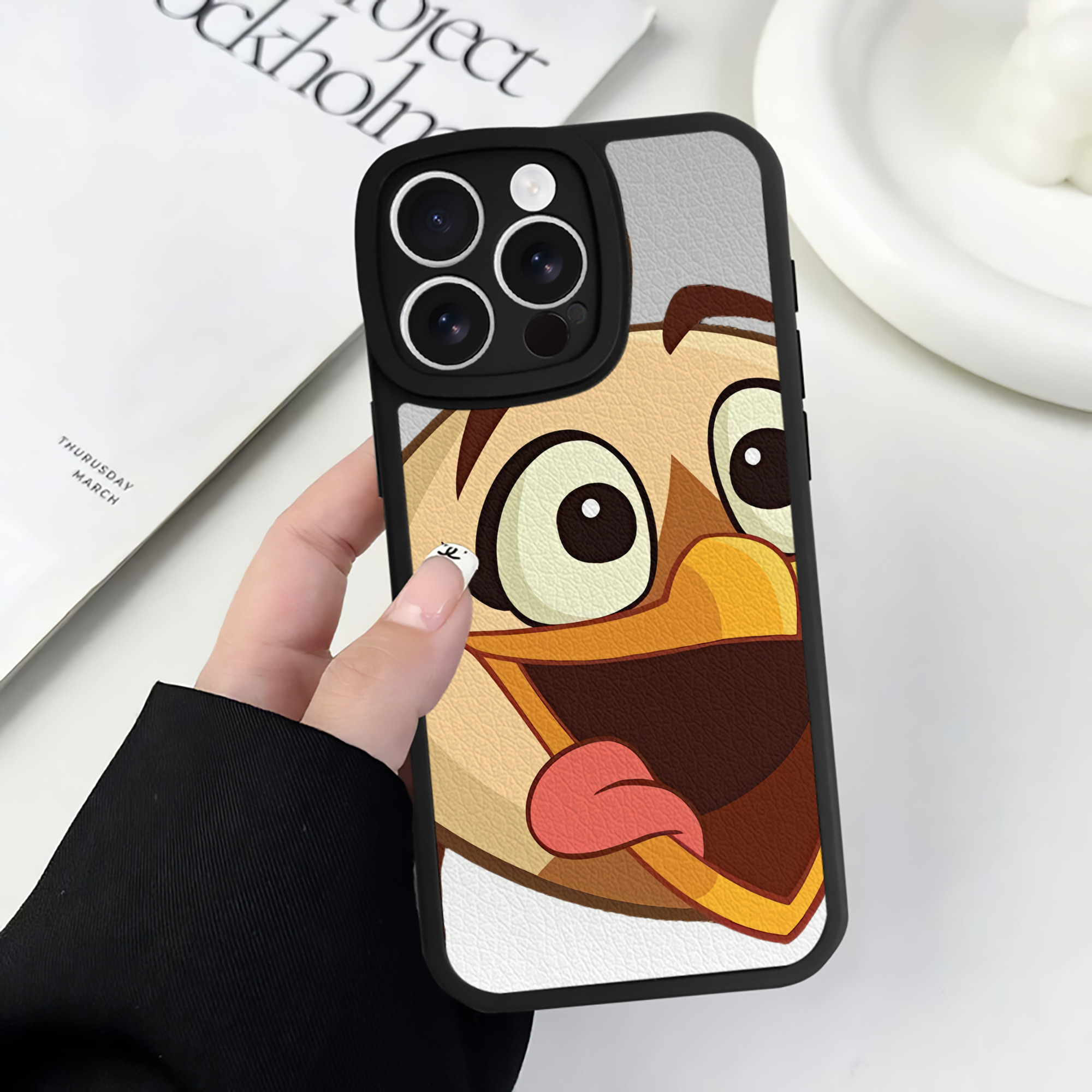 （画像用） Angry Birds アングリーバード 【iPhone 16シリーズ対応】シリコンスマホケース（レザー調） 材質：シリコン